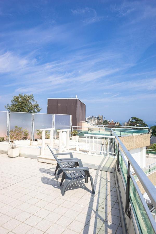 Residence Le Crystal Дінар Екстер'єр фото